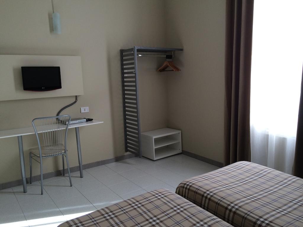 ססטו סן ג'ובני Bert Hotel מראה חיצוני תמונה